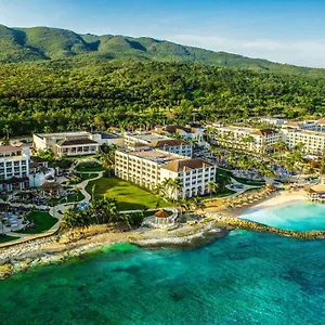 the-ritz-carlton-golf-and-spa-resort-rose-hall-jamaica.comcaribbean.com/
