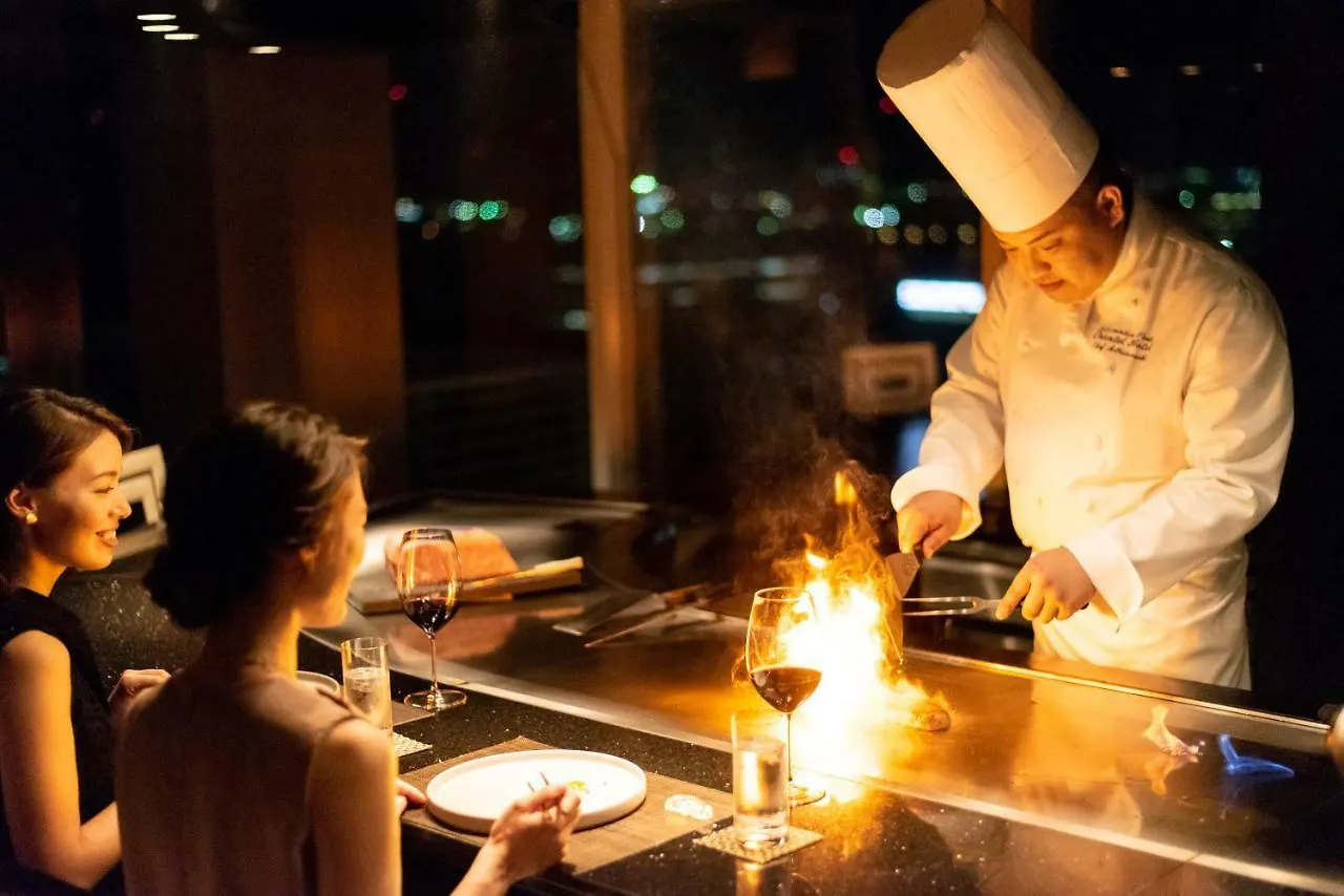 Kobe Meriken Park Oriental Hotel