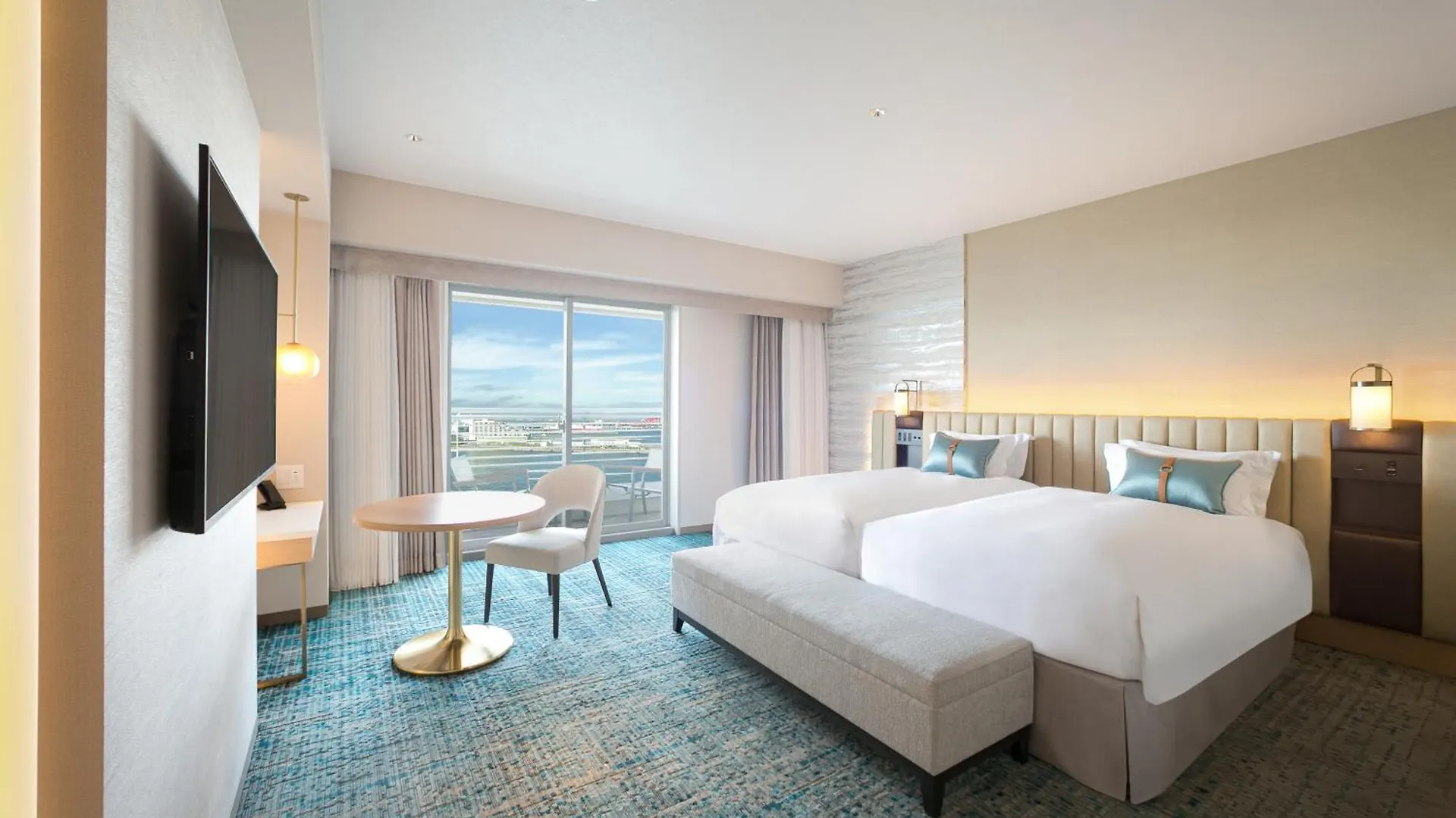 Kobe Meriken Park Oriental Hotel