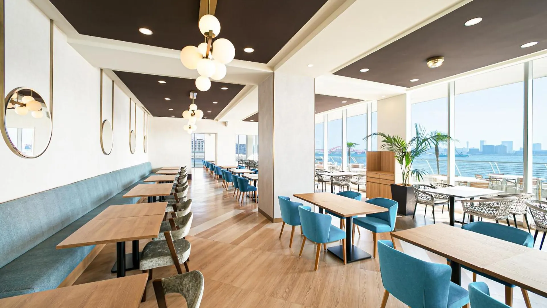Kobe Meriken Park Oriental Hotel